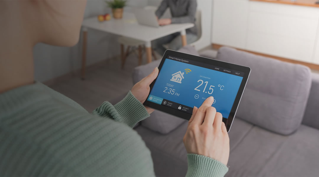 Read more about the article A Complete Guide to Smart Thermostats:  Everything You Need to Know