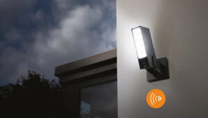 Read more about the article Security Cameras with Built-in Siren -Enhancing Home Security